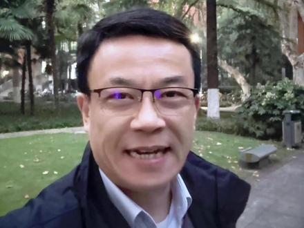 做到这两点,中考取消与否就和你无关了! 🚨合肥家长注意!蜀山区小初高培养联盟≠取消中考!别再误读了!
👉真相在这里:
❶ 仅限AI/科创课程一体化整合,和升学无关!
❷ 合肥模式 vs 上海成都贯通培养,有本质区别!
❸ 取消中考?条件根本不具备!重点高中名额怎么分?学位够吗?
💡未来3大趋势:
✅ 语数英题型越来越活
✅ 体育分值只增不减
✅ 小四门持续缩水
(北京已示范,海淀四大件正席卷全国!)
🔥独家预测:
2027高考后合肥将现“一超多强”格局
一所中学将在985录取人数上比肩江浙顶尖高中!
📚给家长的定心丸:
小学阶段死磕这两样:
1️⃣ 语文阅读——普通家庭最划算的投资
2️⃣ 数学计算+说题——打好思维基础
💬关于中考改革,你怎么看?评论区见!
#合肥教育 #中考改革 #家庭教育 #学霸培养 #父母必看