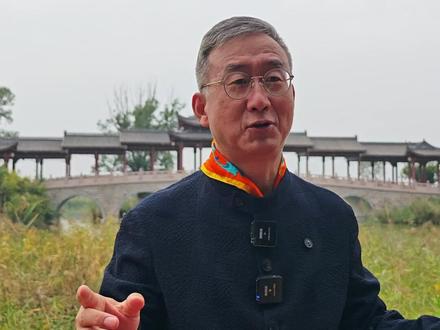 #华红兵 :一口尝出“中华甜”,全中国只有灵宝苹果,敢这么说#三门峡#灵宝#城市推荐官@华红兵营销策划@华红兵移动营销@灵宝融媒@走遍灵宝@灵宝文旅