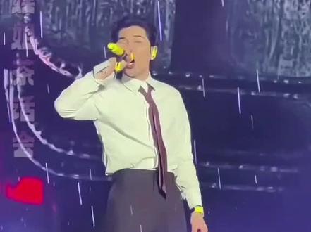 原来今天是雨神的生日!#神级现场 萧敬腾雨神