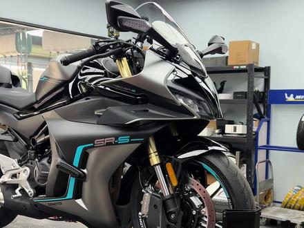 春风 450sr 大灯升级,提升亮度三倍,呵护你的安全。#春风450sr #必鹰ktovol大灯 #摩托车维修与保养 #机车维修日常