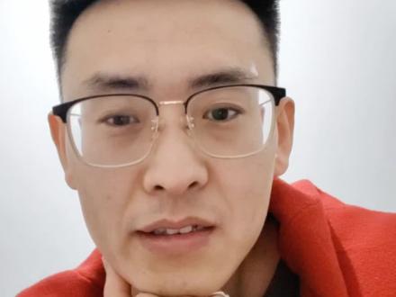 #豆包 #Trae #AI #技术分享 #自说自话
这个年让我“兴奋”了……豆包+Trae……
年前豆包帮我完成了驱动硬件程序的开发,
年后Trae帮我完成了weixin小程序的开发。