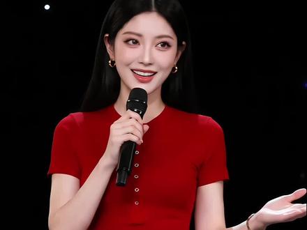 你也介绍下自己吧!#脱口秀 #谐音梗 #搞笑视频