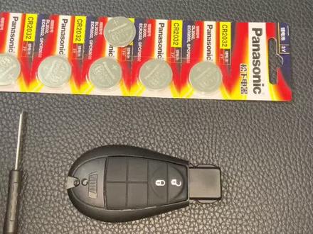 第5集,吉普自由光,插钥匙启动汽车钥匙,电池免费跟换教程!