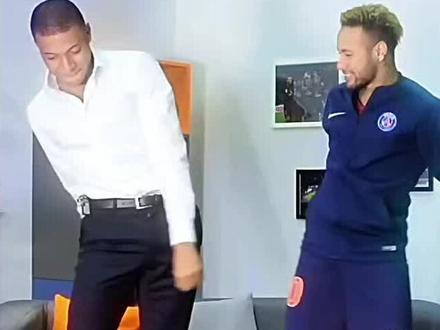 内马尔和姆巴佩是怎么闹掰的?#内马尔 #姆巴佩 #足球