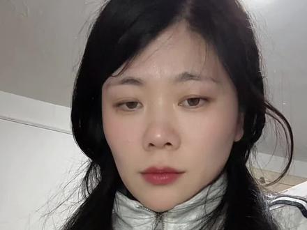 SP巧克力红稿一篇——看吧,你产品做得好,我自发给你宣传,这条纯个人吃后感,完全无广哈!有广一辈子富不起来!我之前就发过视频讲过,商品质量是第一位的。这个巧克力有没有缺点呢?也有的,量太少,我完全不够吃🥲#好物分享 #好物种草 #巧克力 #唠嗑 #云熠