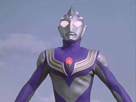 (1996) 《迪迦奥特曼》 第一集 发光的迪迦