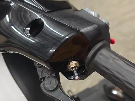 九号超车开关,带防水,超车灯怎么接线