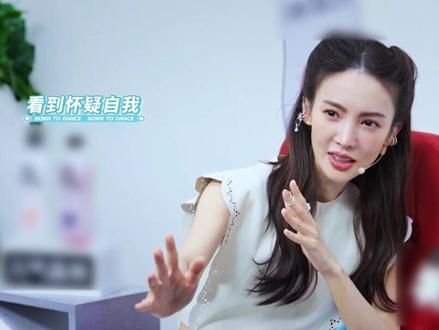 哈哈哈,这是免费看的吗~#金晨 她们看#舞蹈生 们表演,真的很想平时再屏幕前的我们#我在抖音看综艺