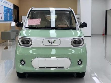 新款第三代马卡龙🚗已到店 215续航➕快充➕主副气囊#五菱马卡龙