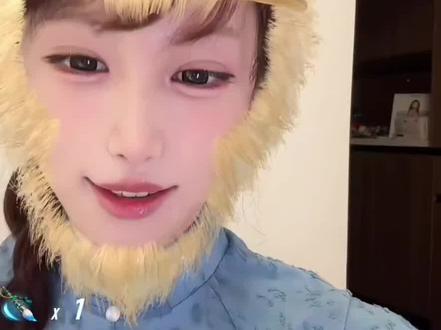 鹅血馒头...#鹅妈妈#秦豪#玻璃心#鹅妈妈直播录屏#情侣