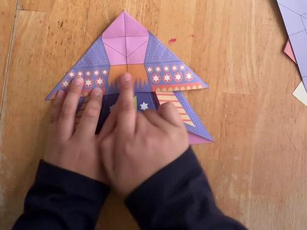 僵硬怎么折?龙卷风纸飞机滑翔非常好,更离谱的是还能回旋,你想折出来关注就教你怎么折。