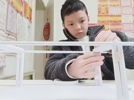 #A4纸造桥
要求录视频的作业可以多来几个,沉浸式做手工#认真的样子真可爱