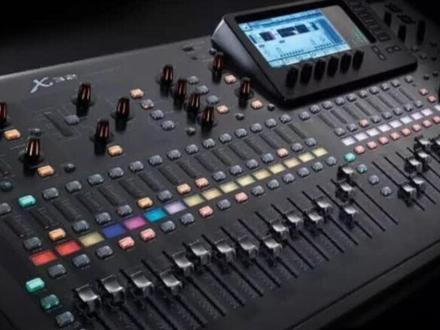 迈达斯MidasM32调音台与电脑软件的连接方法