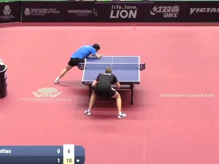 盘点许昕背后击球名场面:视频结尾马龙竟还来了个换手击球#许昕 #乒乓球 #背后击球