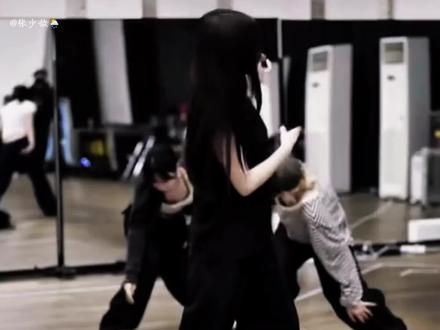 近日虞书欣进行曲引起热潮你怎么看?#虞书欣进行曲 #虞书欣 #虞书欣粉丝 #Esther对我笑 #云初令