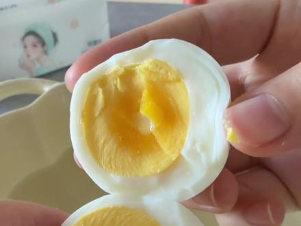 蛋神还是太权威了!8分30秒和9分12秒的鸡蛋谁还没尝试呢!#蛋神#跟着蛋神煮鸡蛋 #蛋神果然名不虚传