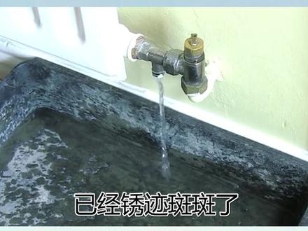 冬天过完暖气片里的水要放干吗?看完就明白难怪要常修。#水暖 #暖气片 #暖气 #五金工具
