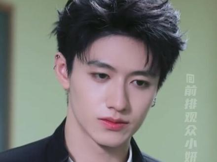 此男真够燥的#朱志鑫 #时代峰峻 #养成系 #22X