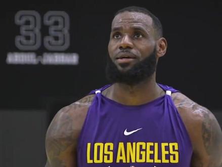 九王围登!哈登生涯最绝望死局,东部全员补强唯独困他于原地 #NBA #詹姆斯哈登 #九王反登 #骑士