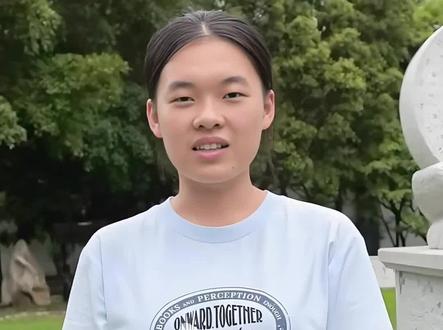 #韦艳超 #广西高考状元
#广西才女 #广西学霸
#柳州高级中学
@DOU+小助手