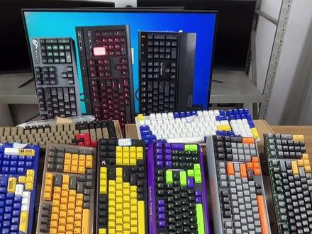 8新腹灵光魔X5!罗技正品清洁好直接用! 8成新腹灵光魔X5电竞机械键盘,罗技正品保障,仅做简单表面清洁,到手就能直接用,性价比拉满!