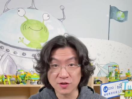 途道机器人该怎么选的引导在这里,标准积木都有app,每拼一步都有步骤说明,比较有价值的是配赠的视频,把相关的结构知识、物理原理、动力和编程原理都融合进去了,有助于孩子的理解和方法掌握。#抖in宝贝计划