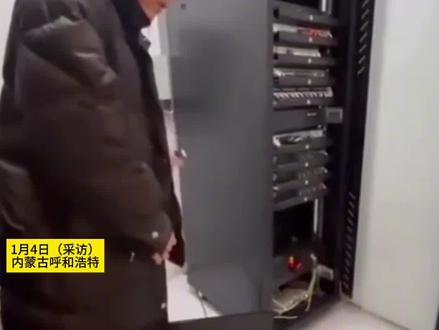 女子化妆间换衣服,店家不提前告知有监控,目前店家已将监控视频删除,并在化妆间张贴提示牌