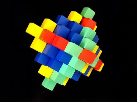 鲁班锁,彩色大菠萝。拆解复原教程。#鲁班锁 #孔明锁 #大菠萝 #益智玩具 #抖音小助手