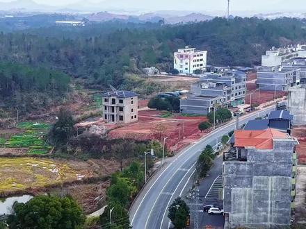 航拍南雄市界址镇,广东南雄与江西信丰交界的地方。#航拍 #乡镇 #跨省 #南雄 #界址镇