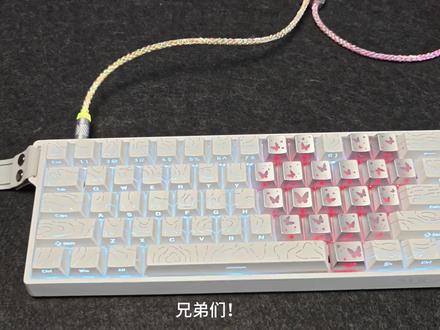 狼蛛WIN60 这个是真好看啊,狼蛛的WIN60,爱心键帽太有感觉了,价格也便宜!#狼蛛 #狼蛛WIN60 #磁轴键盘 #游戏外设 #电竞装备