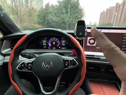 探岳L主副屏下载应用教程#每天一个用车知识 #用车技巧 #大众 #第一视角