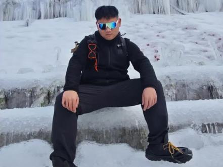 山封完了没地方去,到金龙峡看个冰瀑,挺震撼的#金龙峡冰瀑