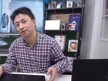 刚收到的笔记本,为什么充电亮白灯呢?#电脑知识##拯救者2023#Y9000P2023#联想 #拯救者