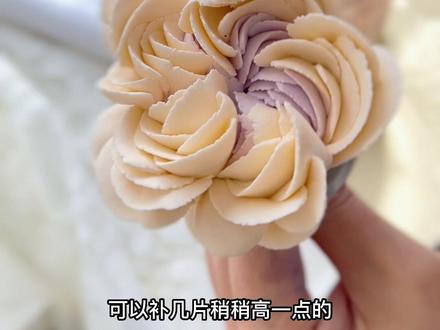 上海粘土裱花奥斯汀玫瑰韩式裱花
#韩式裱花#粘土花 #豆沙裱花 #自然系裱花 #奶油霜裱花