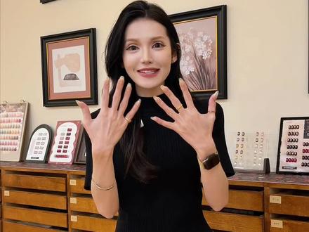 挖到一家宝藏美甲店! 你也想找这样一家有温度、舒服的做一次美甲 那么这家值得被你收藏体验!#青霓美甲美睫 #青霓 #美甲#乌鲁木齐美甲店 #每日分享