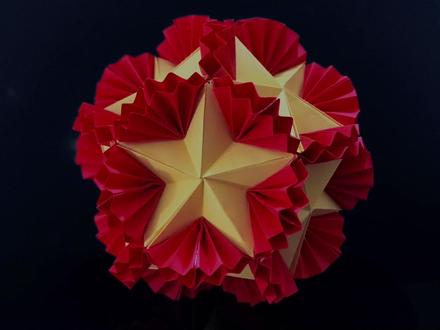 国庆佳节之际,来折个五角星花球吧,教程超详细#五角星花球折纸视频教程 #国庆节手工 #折纸 #五角星 #国庆节手工大赛开始了 #创意手工 #亲子手工 #幼儿园作业 #折纸教程