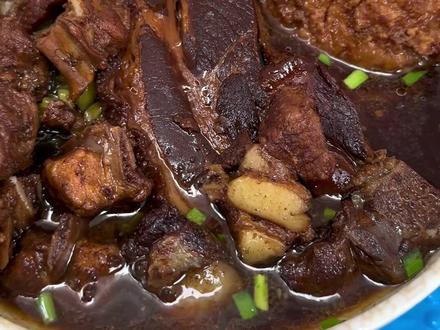 大肉面+狮子头+小孩#南京美食 #大肉面 #转转