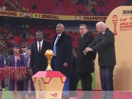 塞内加尔非洲杯冠军资格被取消 #唯有足球不可辜负 非足联上诉委员会裁定,塞内加尔因违规被取消冠军资格,改判摩洛哥为冠军,引发争议#非洲杯 #摩洛哥 #塞内加尔#抖音足球