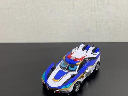 炫卡斗士W 炫蓝闪电W玩具展示