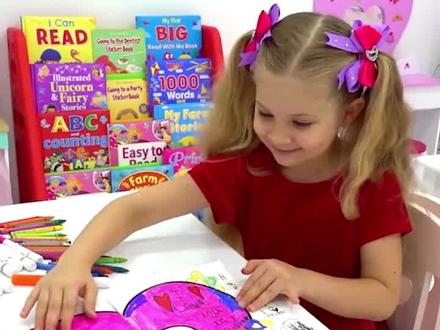 请朋友一起制作贺卡#家有萌娃 #儿童 #益智 #早教益智启蒙