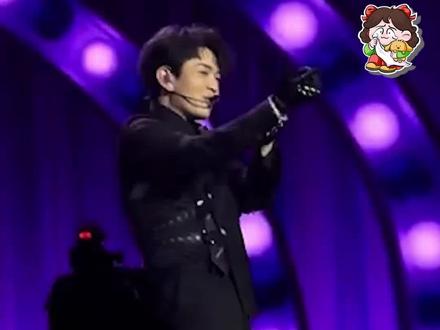 百看不厌说的就是颜人中的演唱会吧!我的票被谁抢走了!#颜人中 #颜人中下舞台我上天台