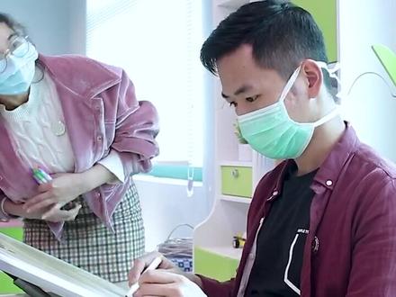 #你居然怀疑我 不会画画?现代马良教你画凤凰!#反转 #抖音绘画大师