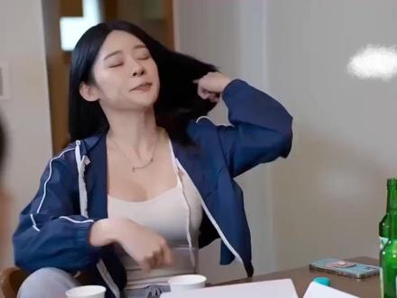 首先要有#迅雷 ,在里面嗖《洛米资源》直接看完整版