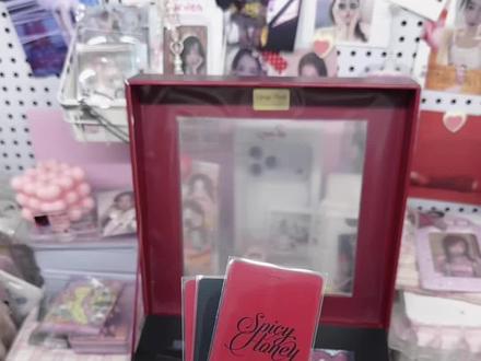 虞书欣实体专辑典藏款开箱#虞书欣 #Esther #专辑开箱 @抖音小助手 @DOU+小助手 @抖音创作灵感 @抖音创作小助手