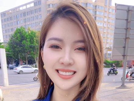 谁人背后无人说,谁人背后不说人?不要期望每个都懂你,嘴巴一样,说法不同;眼睛一样,看法不同;心情一样,想法不同!总有人喜欢你,也总有人不喜欢你,别生气,没意义。你就做好你自己,其他的,与你何干!#懂我者无需解释不懂我者何必解释