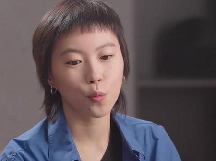 窦靖童背后的家族阵容有多夯?妈妈王菲,姑姑窦颖,继父谢霆锋,那英隐藏的关系让人意外#窦靖童用王菲的声音唱窦唯的歌 #窦唯 #窦颖 #影娱热点团 #内容启发搜索