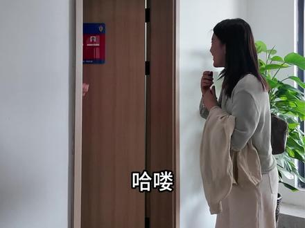 上场一分钟被红牌罚下的薛天翼终于笑了:谢谢你们的安慰,正在备战下下场比赛……#南通队 #薛天翼 #南通vs泰州