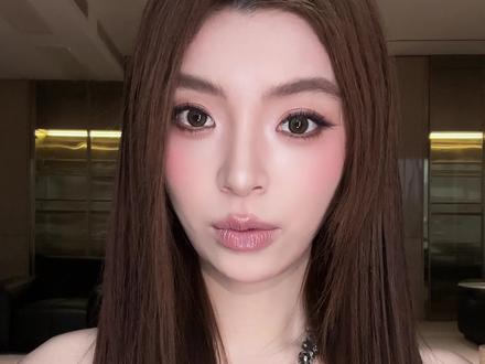 献给爱丽丝💅#准备好跟我一起留长发了吗 #变美技巧#氛围感#活跃账号#fpy(y c@眠zzz )