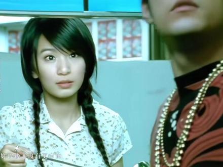 《退后》 周杰伦田馥甄合拍mv
爱一个人 眼神骗不了人 #田馥甄 #周杰伦