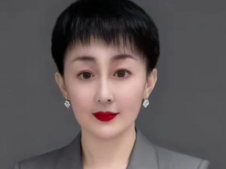 因家庭照曝光的51岁实力派演员李乃文#我要上热门 #伙伴计划 #抖音创作者中心#抖音激励计划@抖音作者助手 @抖音创作者中心 @智慧正能量